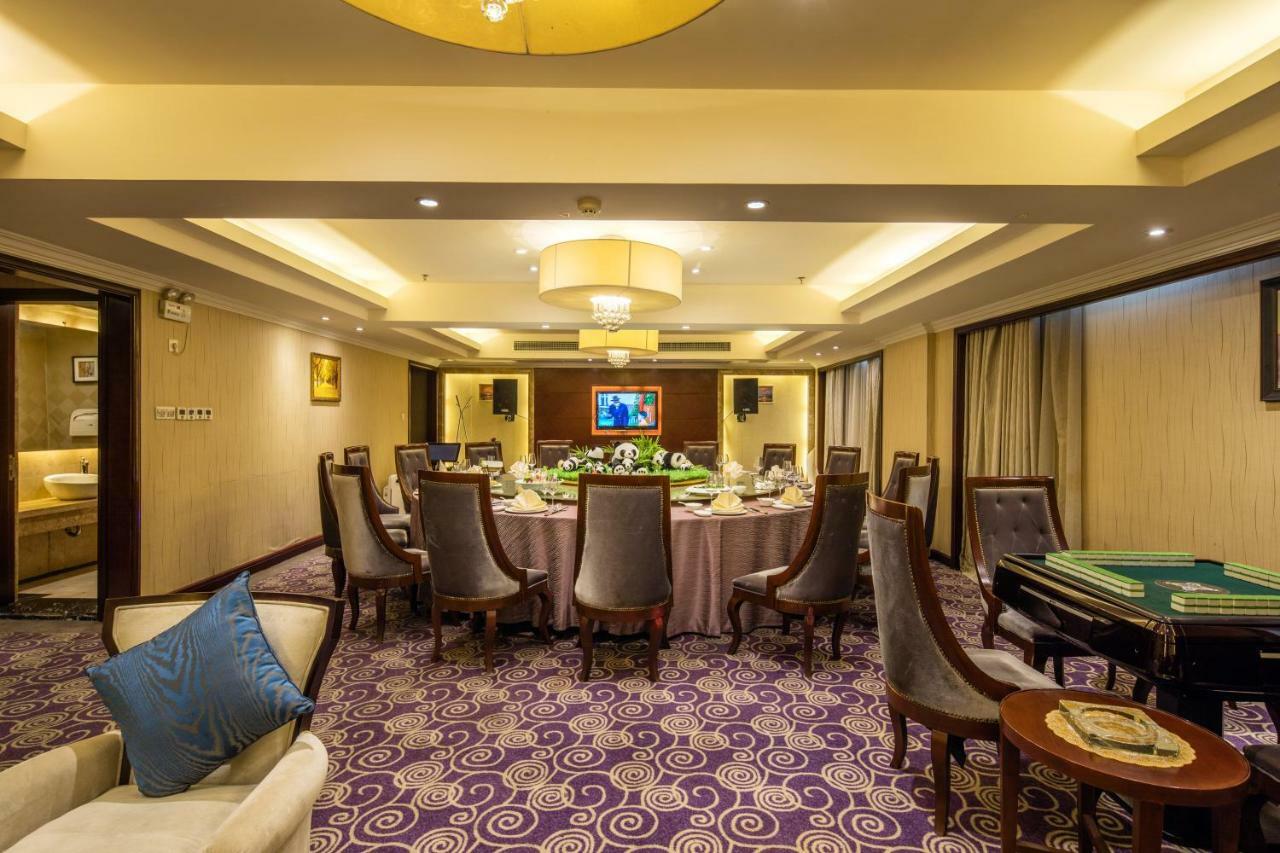 Leeden Hotel Chengdu Bagian luar foto