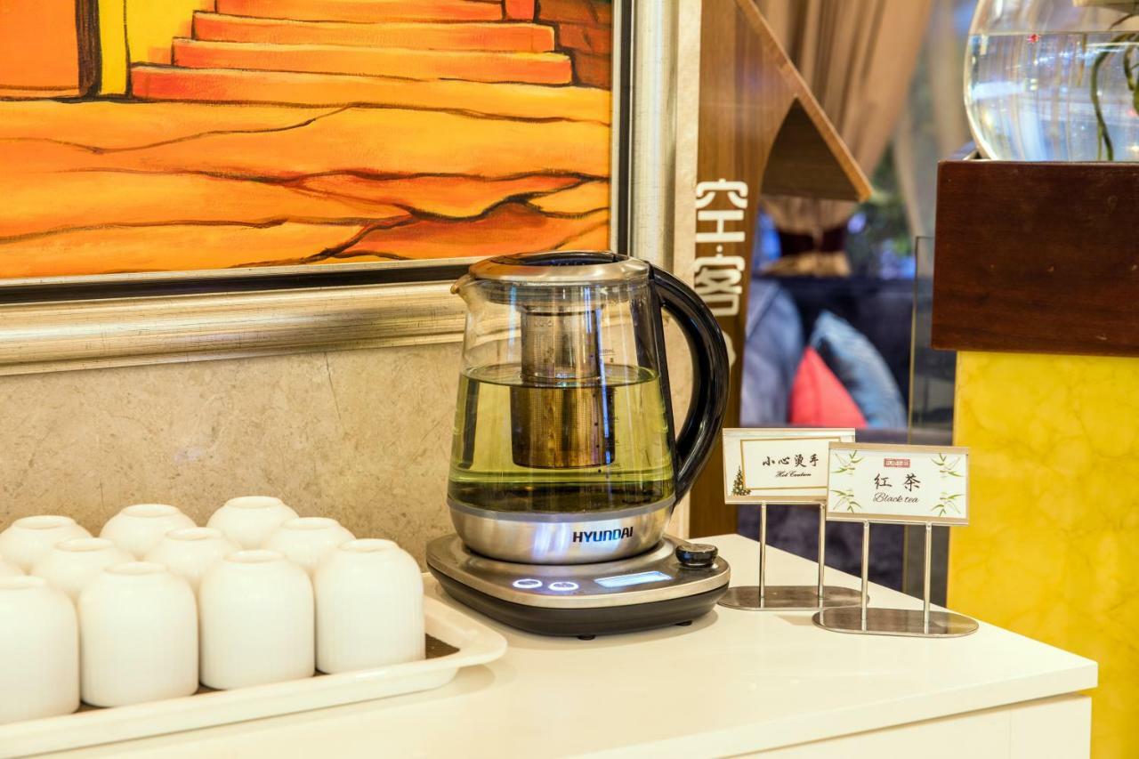 Leeden Hotel Chengdu Bagian luar foto